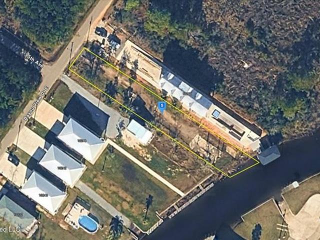 Land for sale in Bay Saint Louis, Mississippi