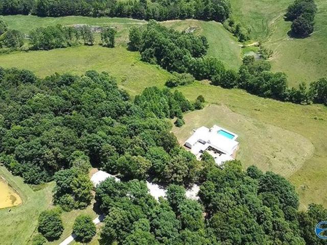 House for sale in Vinemont, Alabama