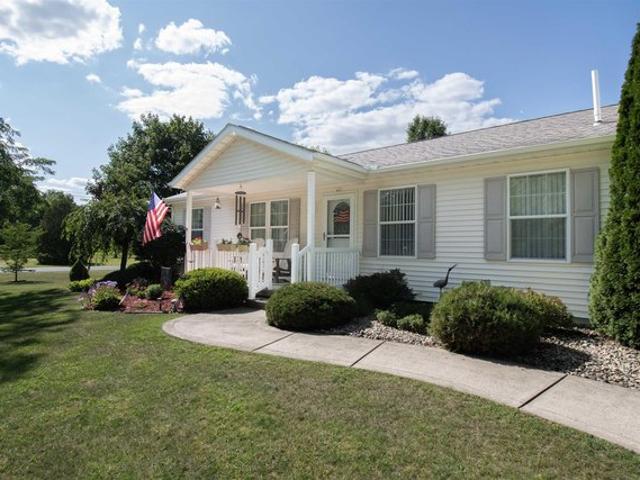 House for sale in River Oaks, Howe