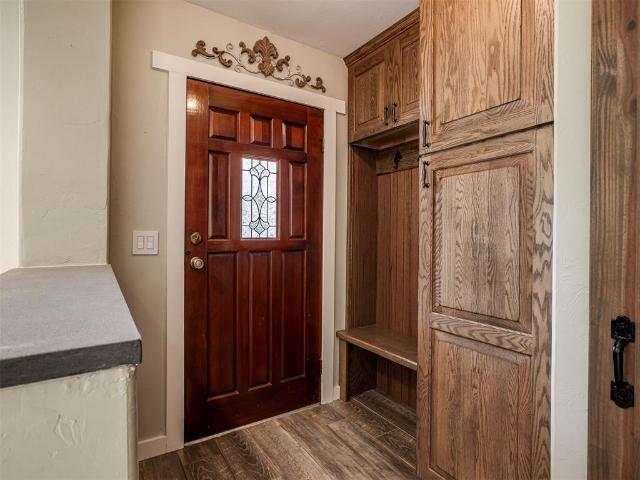 House for sale in Guthrie, Logan County