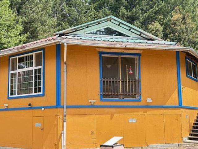 House for sale in Humboldt, California