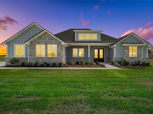 House for sale in Woodway, Texas