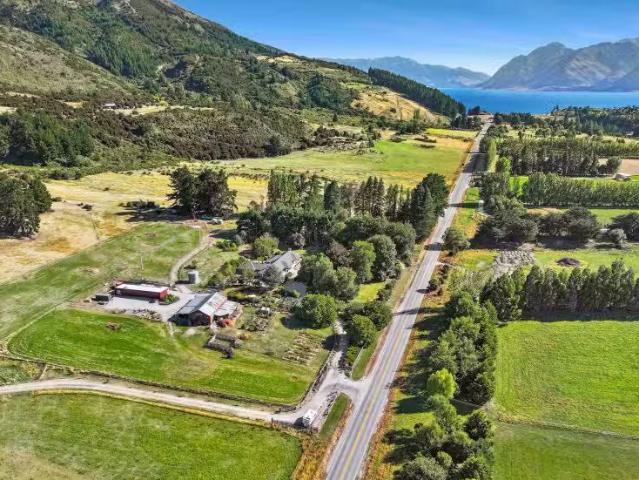 House for sale in Otakou