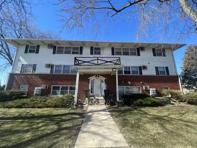 Condo for rent in Aurora