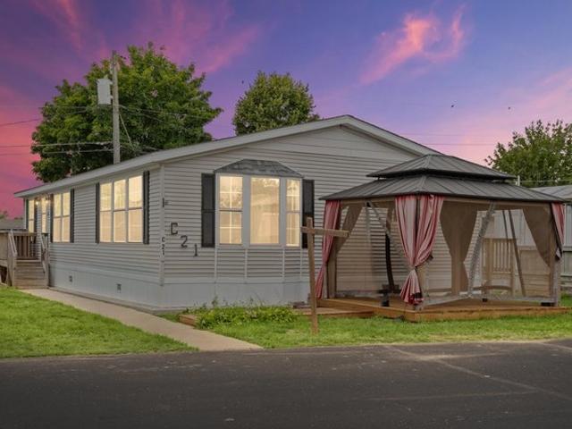 House for sale in Onalaska, La Crosse County