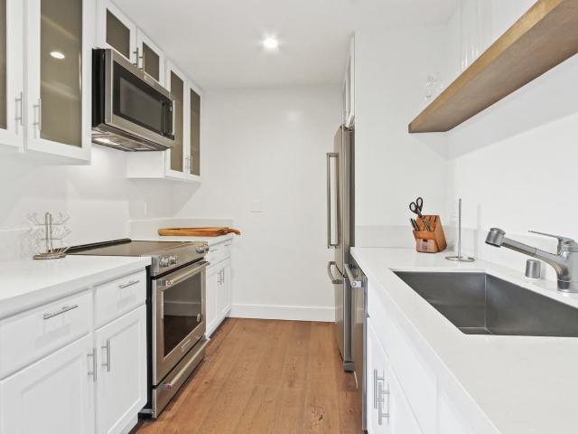 Apartment for rent in Santa Monica, California