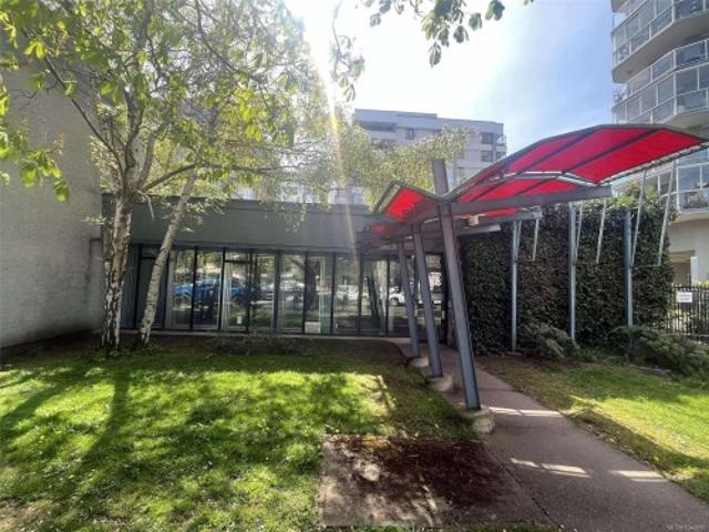 Commercial for rent in Victoria, British Columbia