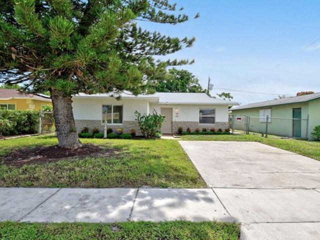 House for sale in Riviera Beach, Palm Beach County