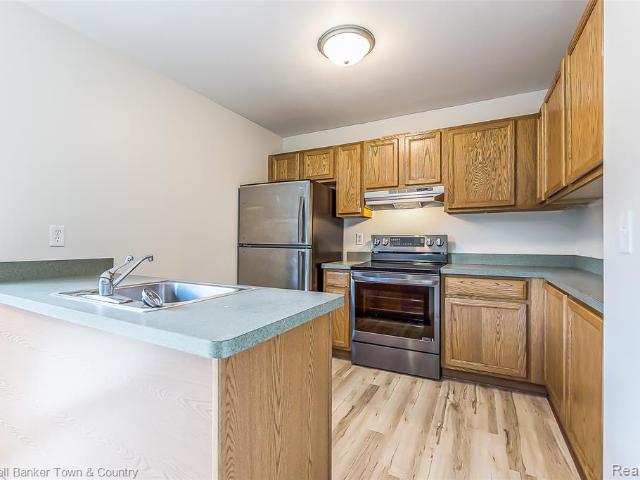 House for sale in Hamburg, Hamburg Township