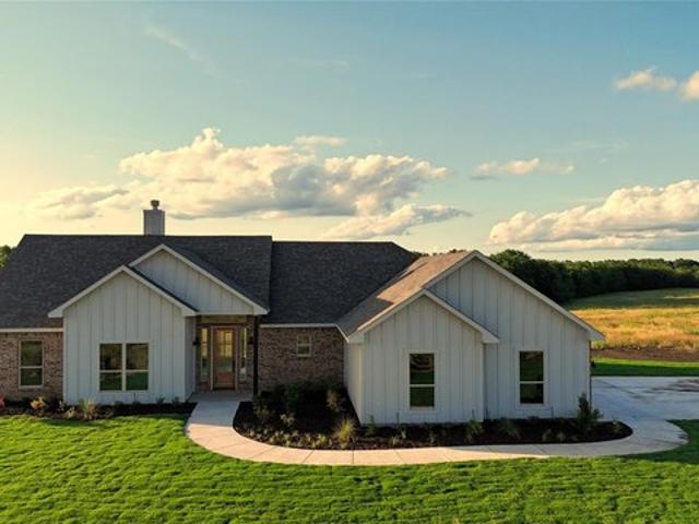 House for sale in Hunt, Texas