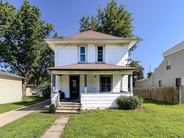 House for sale in Waterloo, Iowa