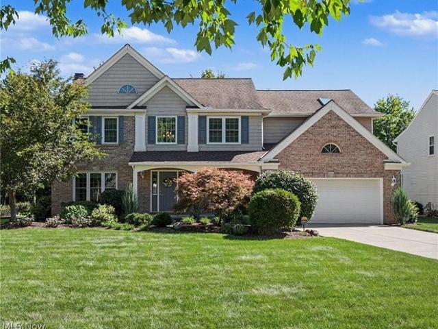 House for sale in Glenwood Preserve, Twinsburg