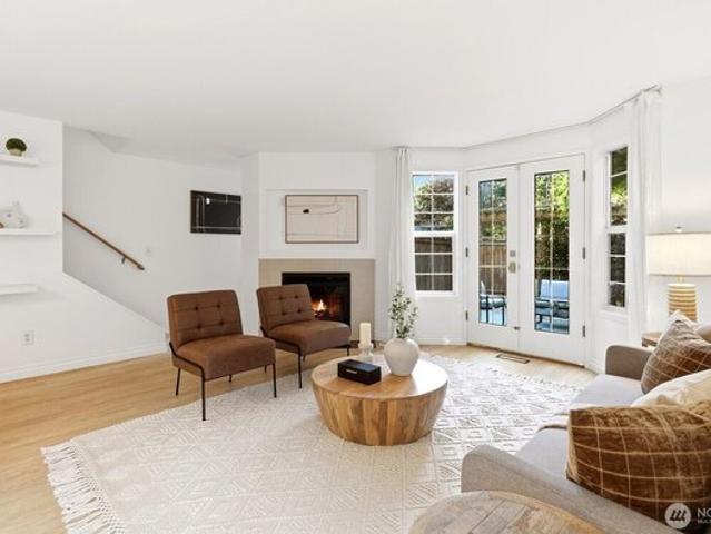 Townhouse for sale in Kirkland, Washington