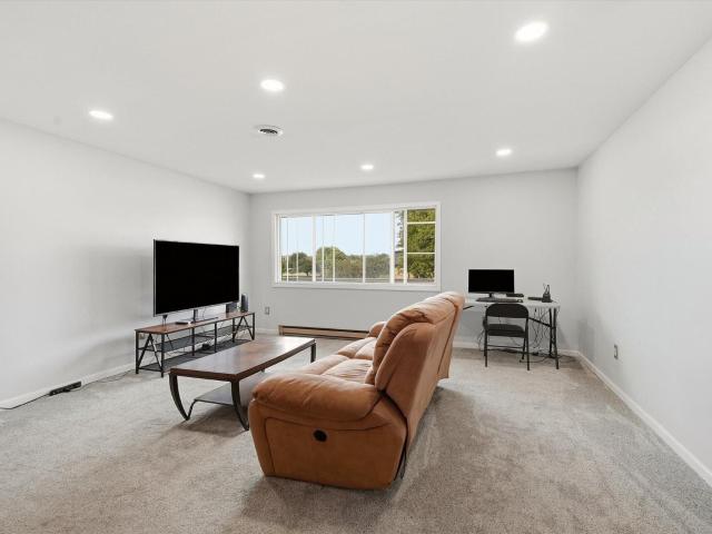 Condo for sale in Whitnall Edge Commons, Franklin