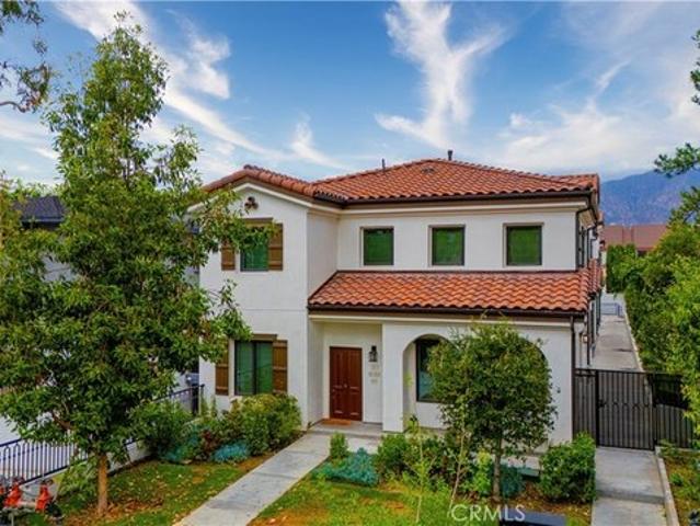Condo for sale in Arcadia, California