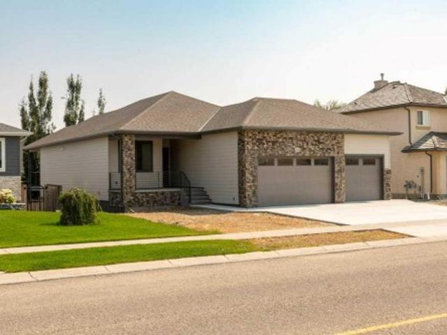 House for sale in Paradise Canyon, Lethbridge