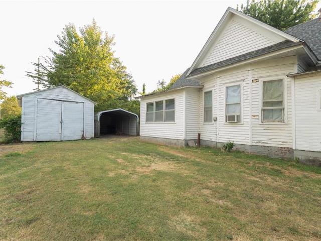 House for sale in Cherryvale, Montgomery County