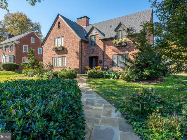 House for sale in Rossmere, Manheim Township