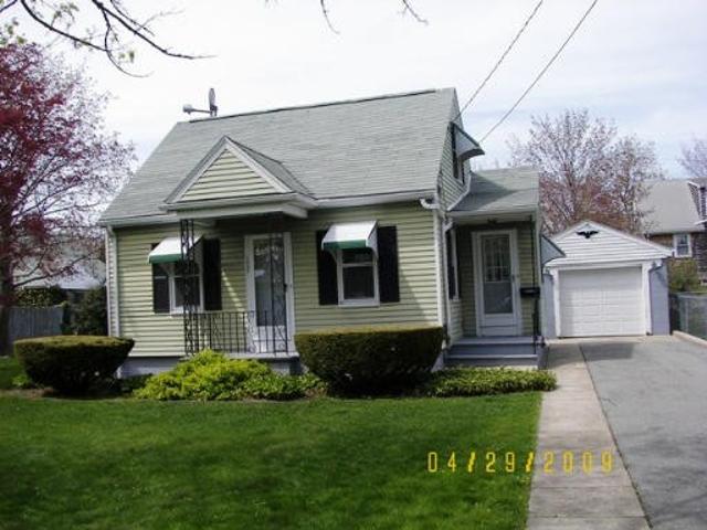 House for rent in Bristol, Massachusetts