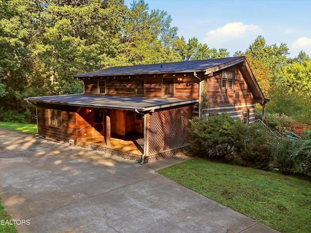 House for sale in Sequoyah Heights, Friendsville