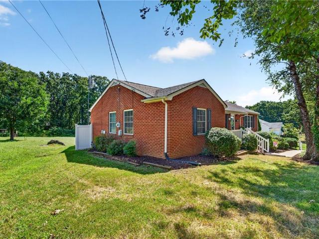 House for sale in Asheboro, North Carolina