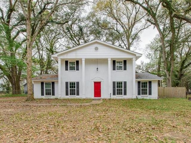 House for sale in Grand Bay, Alabama
