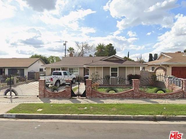 House for sale in Pacoima Neighborhood Council, Canoga Park