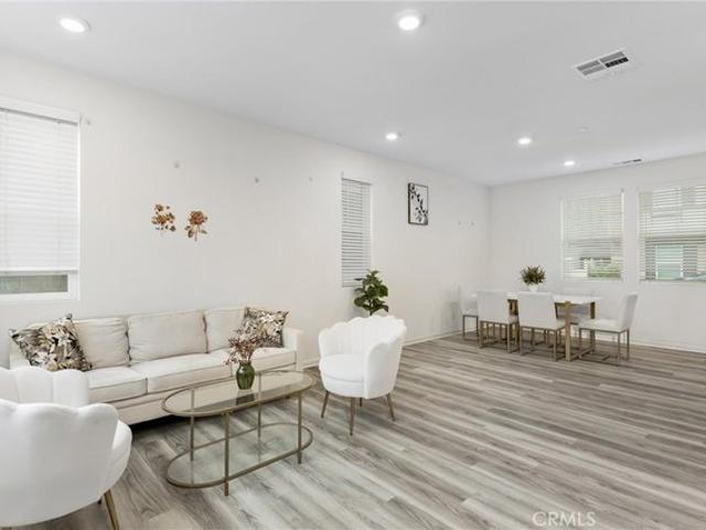 House for sale in Arlanza, Riverside