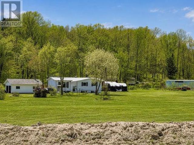 House for sale in Dysart Et Al., Ontario