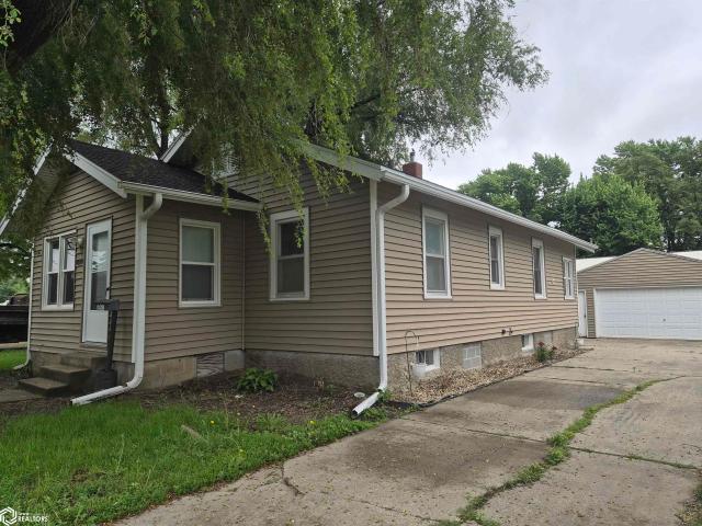 House for sale in Newton, Iowa