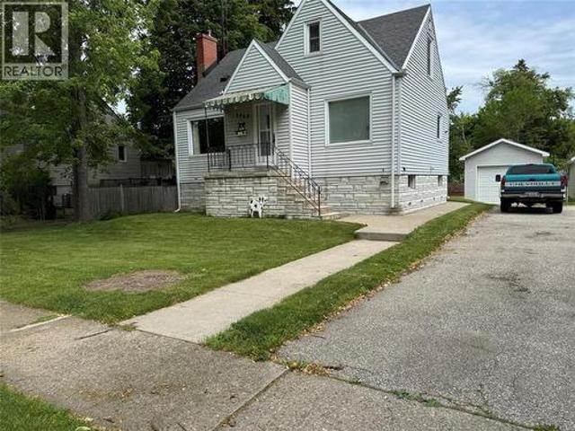 House for sale in Brights Grove, Ontario