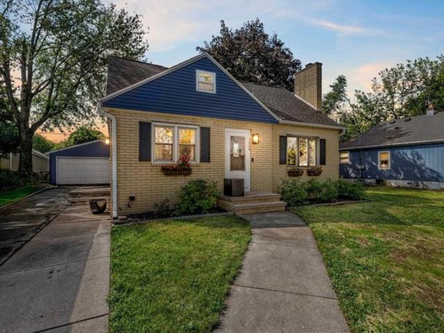 House for sale in Menasha, Winnebago County