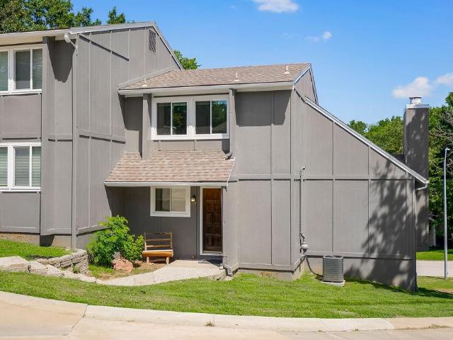 Townhouse for sale in Kansas City, Clay County