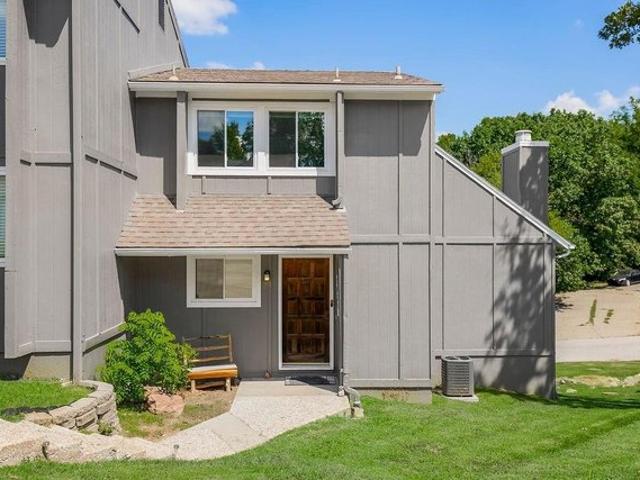 Townhouse for sale in Kansas City, Missouri