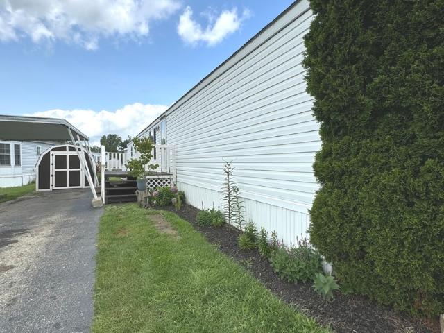 House for sale in Round Lake, Illinois