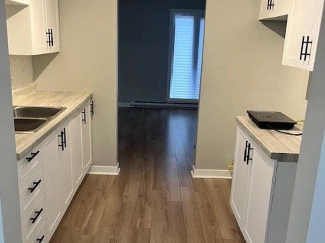 House for rent in Dollard-des-ormeaux, Quebec