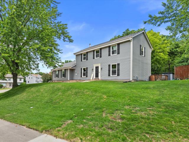 House for sale in Hartland, Wisconsin
