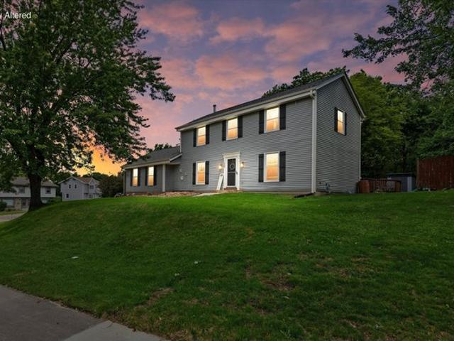 House for sale in Hartland, Wisconsin