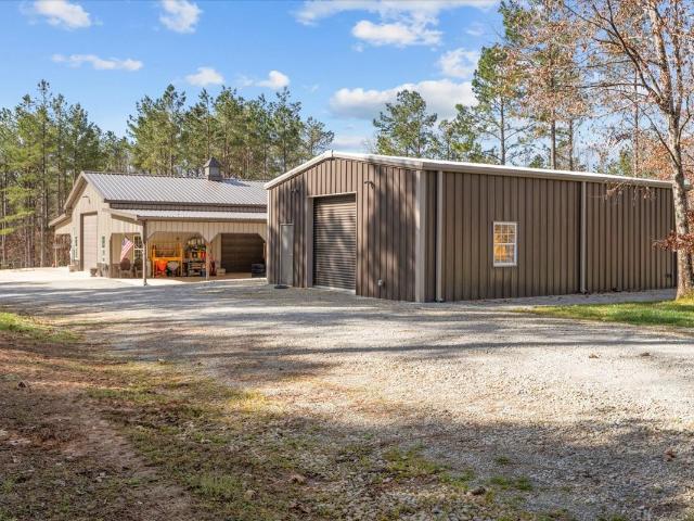 House for sale in Scotts Hill, West Tennessee