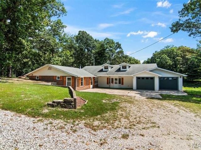 House for sale in Litchfield, Illinois