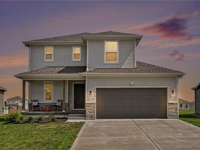House for sale in Peculiar, Missouri