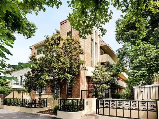 House for rent in East Melbourne