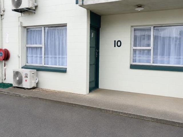 Apartment for rent in Northcote, Kaipātiki