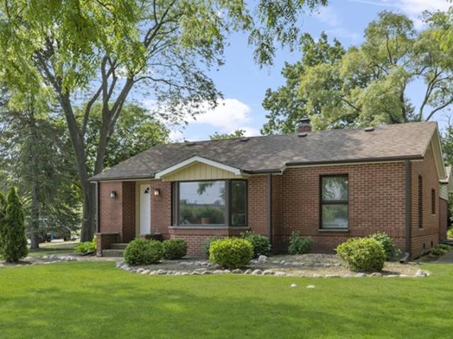 House for sale in Deerfield, Illinois