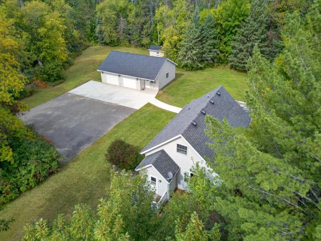 House for sale in North Star Moblie Home Park, Grand Rapids