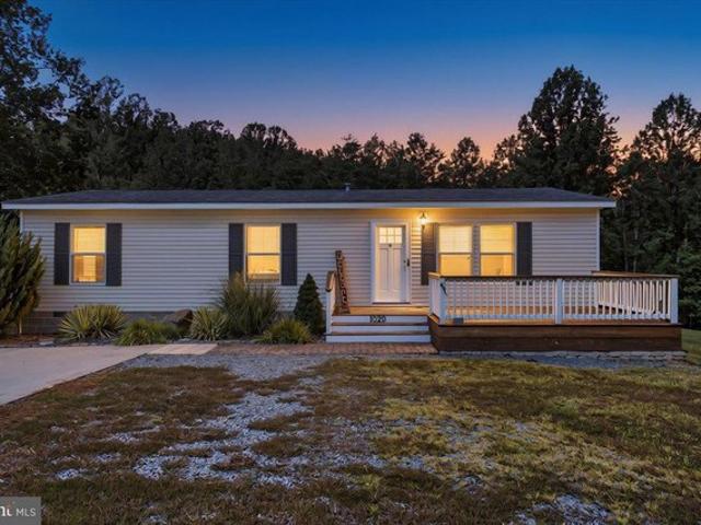 House for sale in Louisa, Louisa County