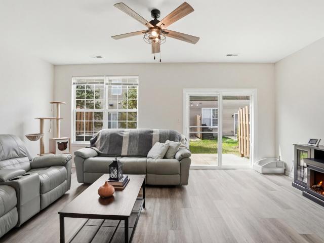 Townhouse for sale in Dyer, Indiana