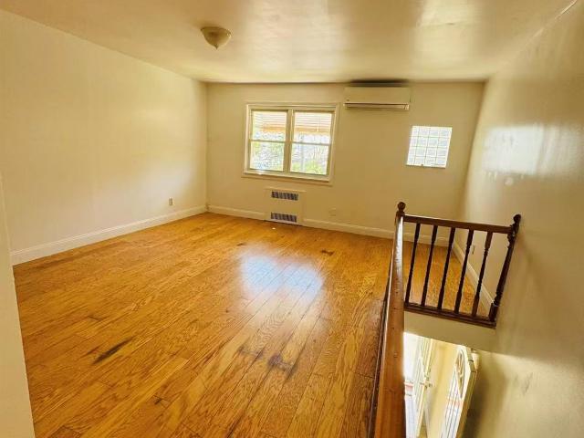 House for sale in Queens, Arverne