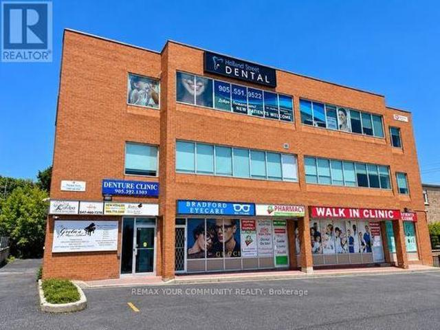Commercial for rent in Downtown Bradford, Bradford West Gwillimbury