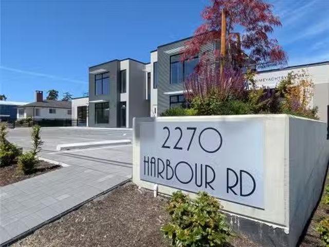 House for sale in Sidney, British Columbia